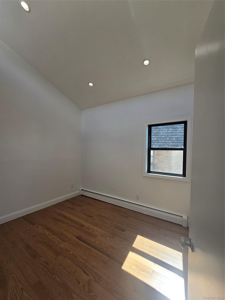 240-29 70 Avenue - Photo 13