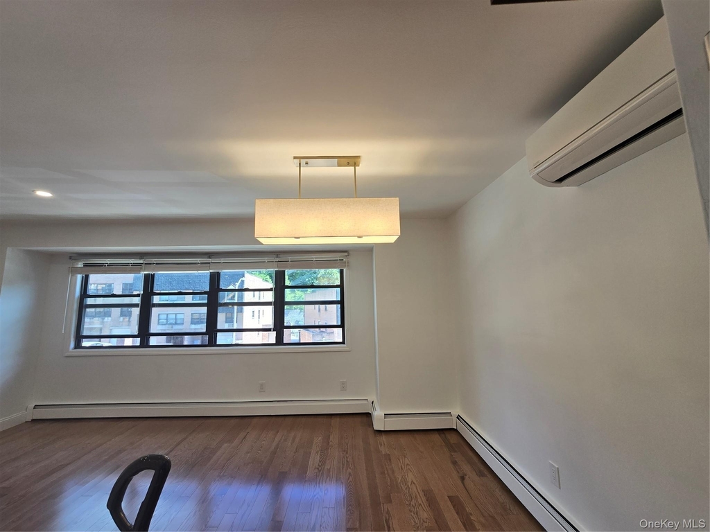 240-29 70 Avenue - Photo 10