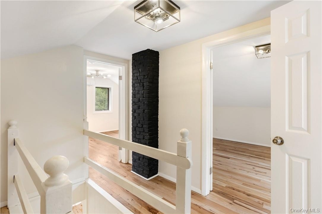 1667 Shandelee Road - Photo 24