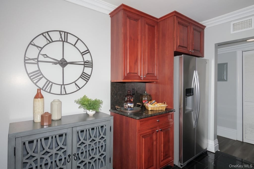 78 South Clinton Avenue - Photo 3