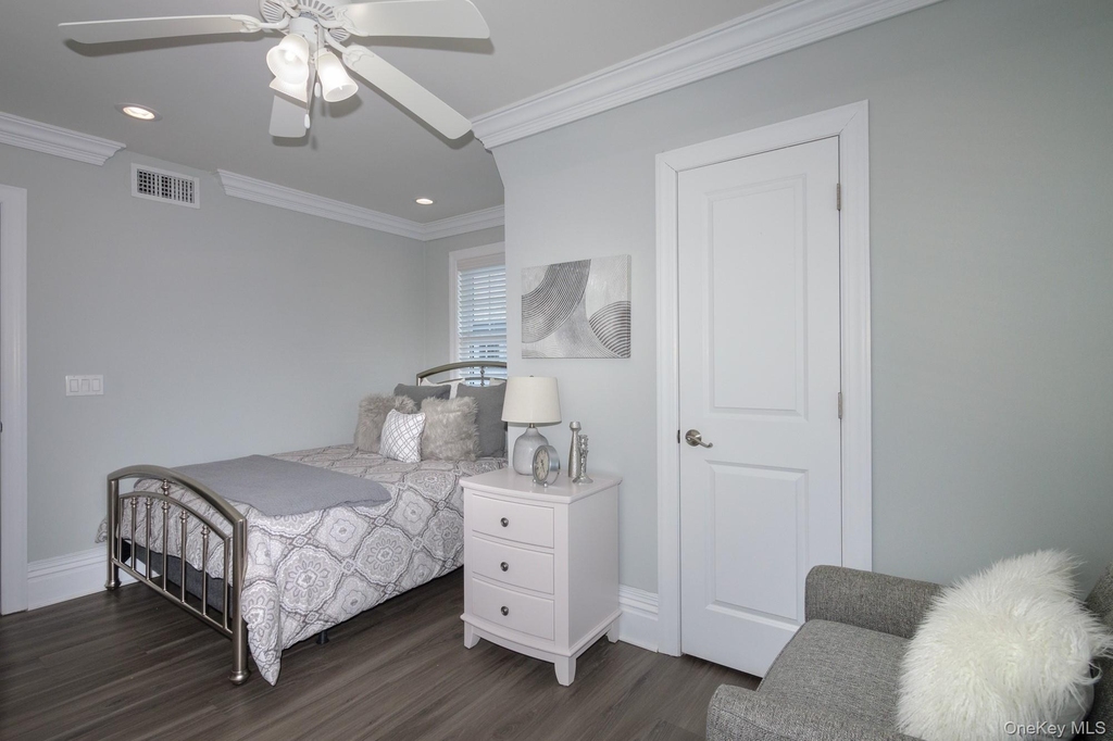 78 South Clinton Avenue - Photo 7