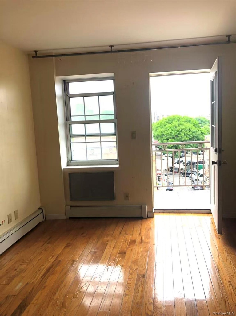 3506 Leavitt Street - Photo 2