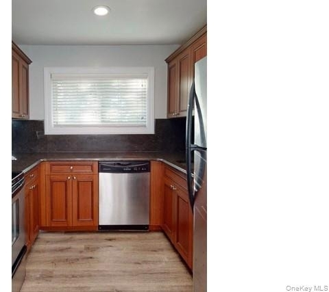 2 Baker Street - Photo 2