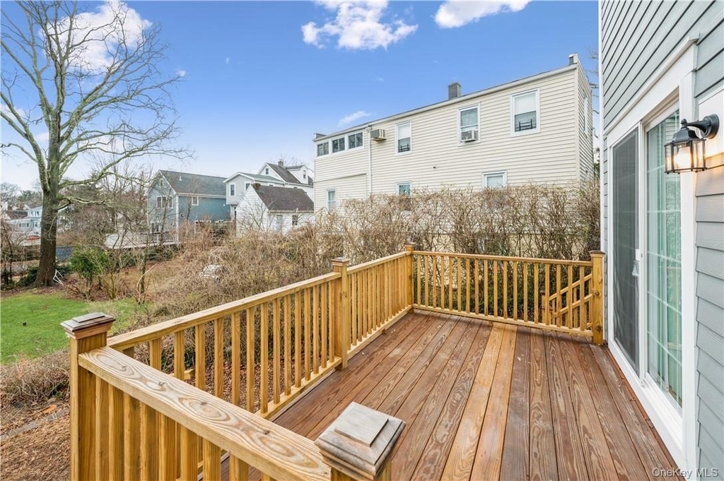 11 Park Avenue - Photo 16