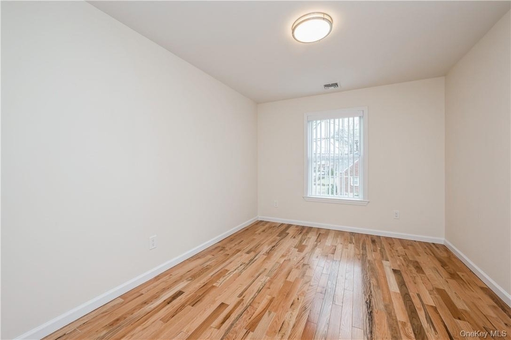 11 Park Avenue - Photo 11