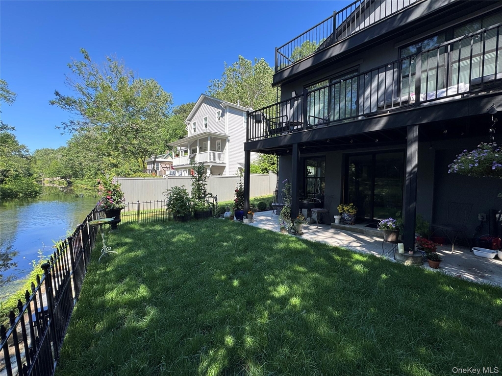 229 Piermont Avenue - Photo 2