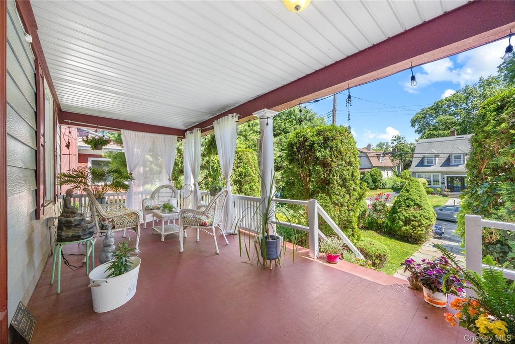 31 Howard Avenue - Photo 2