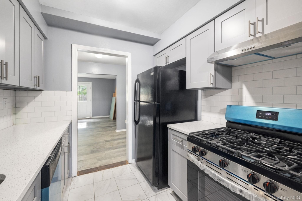78 Roosevelt Drive - Photo 13