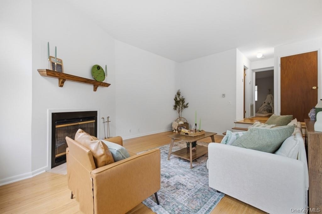 359 N Greeley Avenue - Photo 9