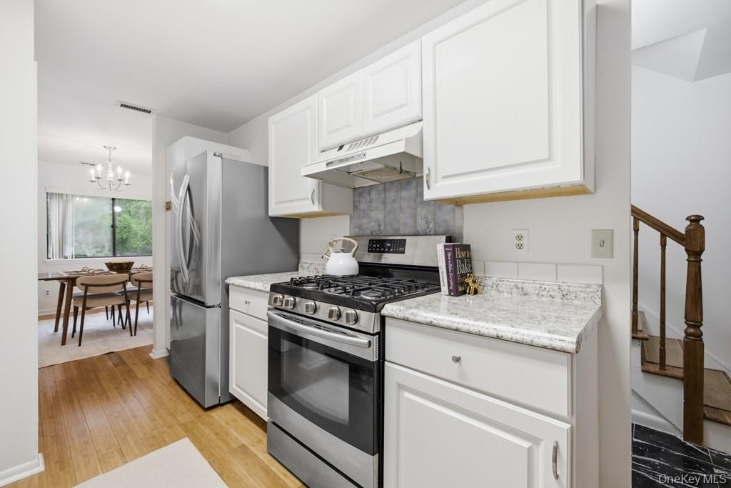 359 N Greeley Avenue - Photo 4