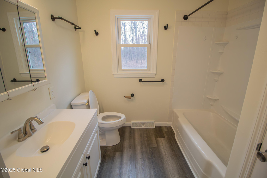 27 Hanifin Avenue - Photo 3