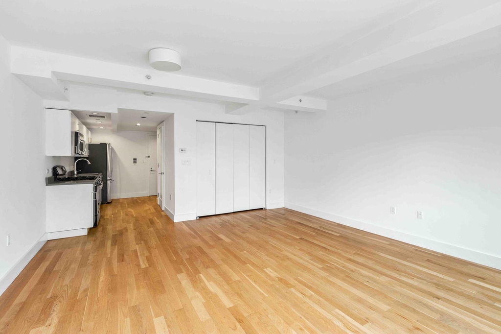 360 Smith Street - Photo 1