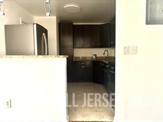 392 College Drive - Photo 3