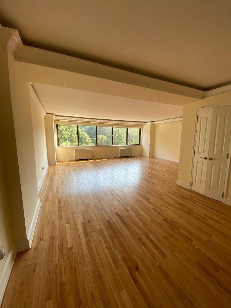 116 Central Park S - Photo 3