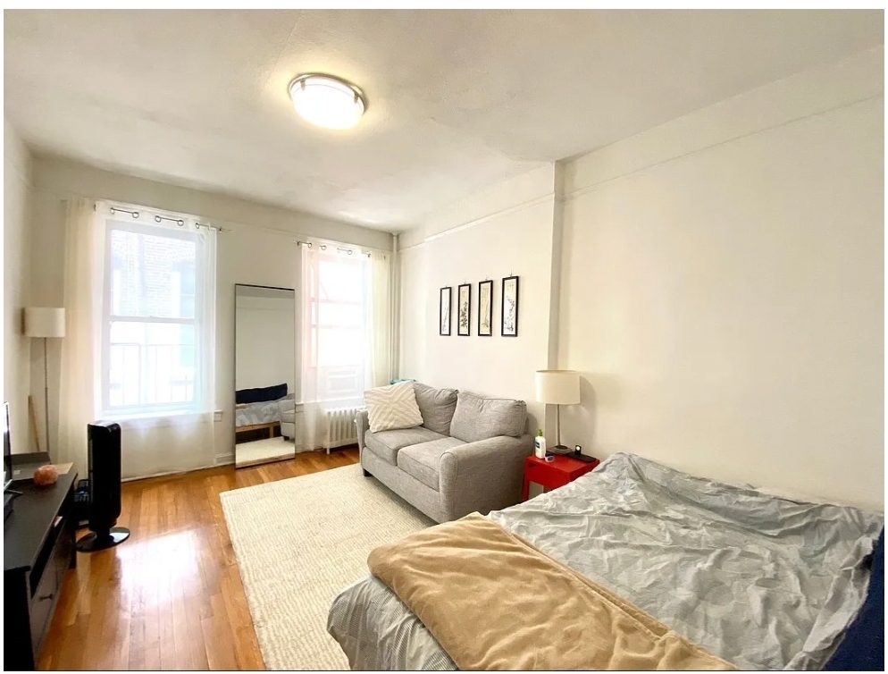 237 E 58th Street - Photo 0