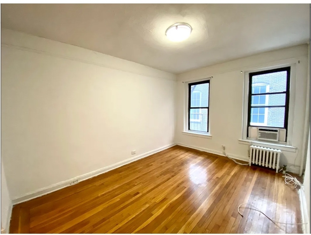 237 E 58th Street - Photo 3