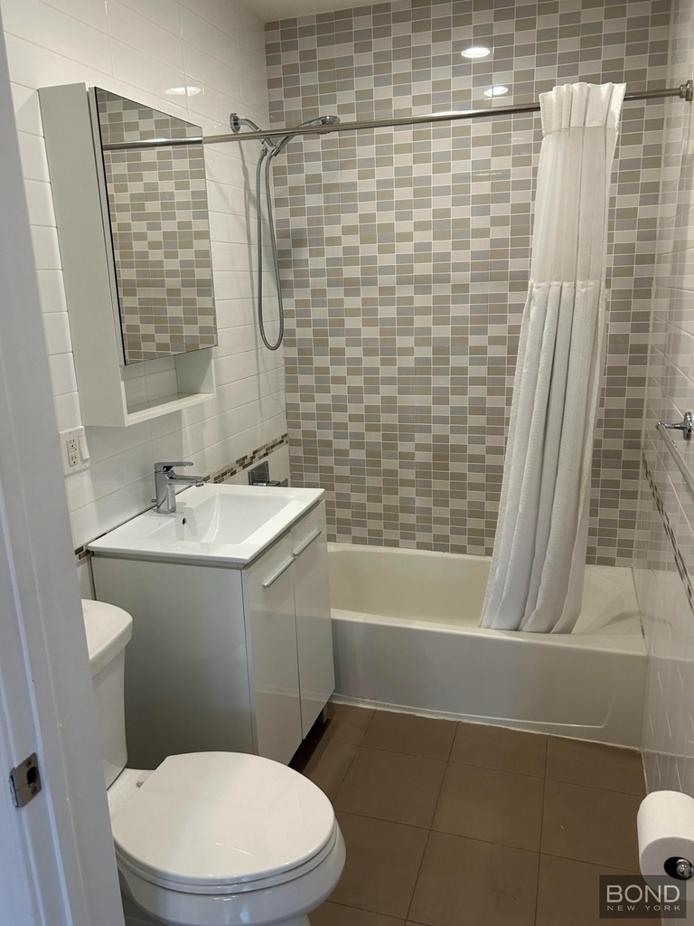 1329 E 17th Street - Photo 2