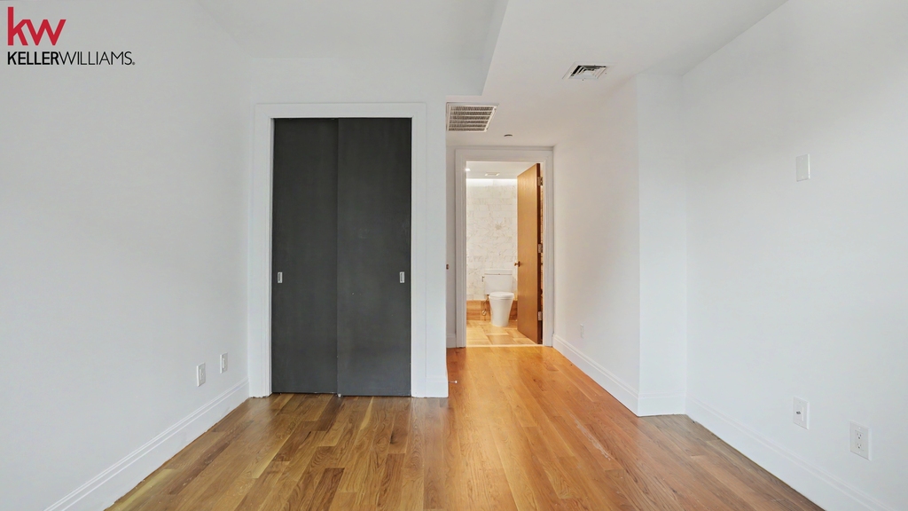554 4th Avenue - Photo 6