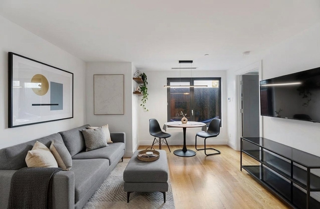 554 4th Avenue - Photo 13