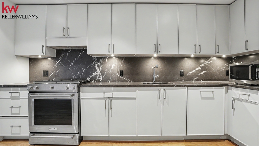 554 4th Avenue - Photo 1