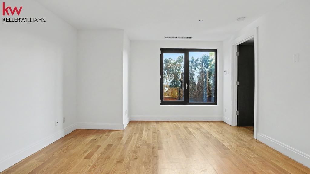 554 4th Avenue - Photo 7