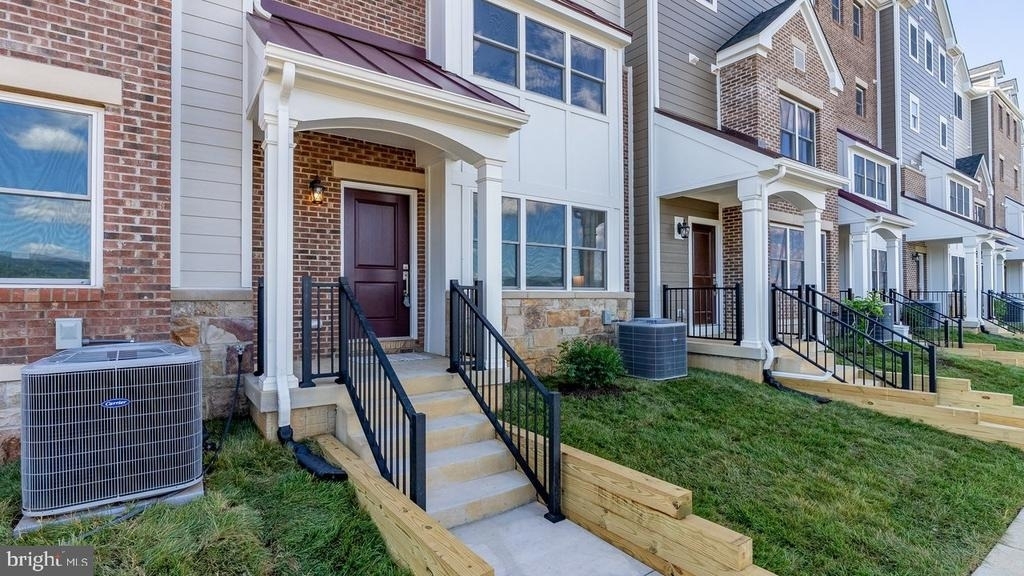 968 Orchard Ridge Place - Photo 2