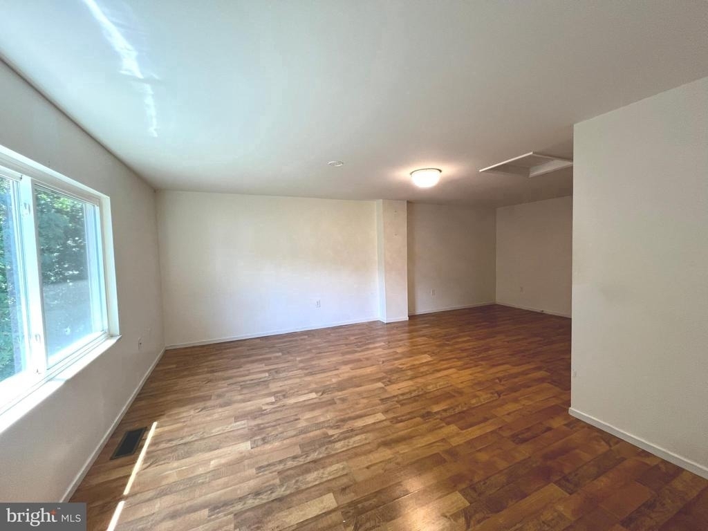 12102 Presidio Way - Photo 19