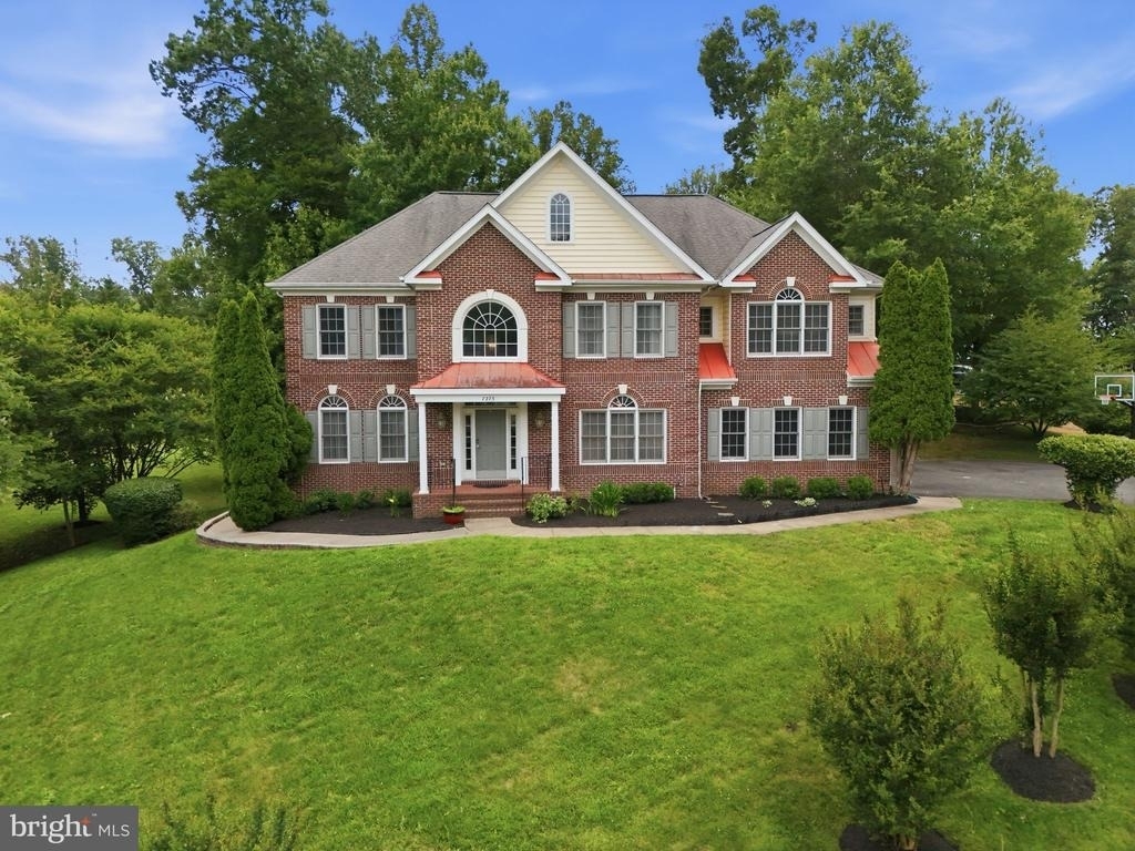 7273 Tinsley Way - Photo 0