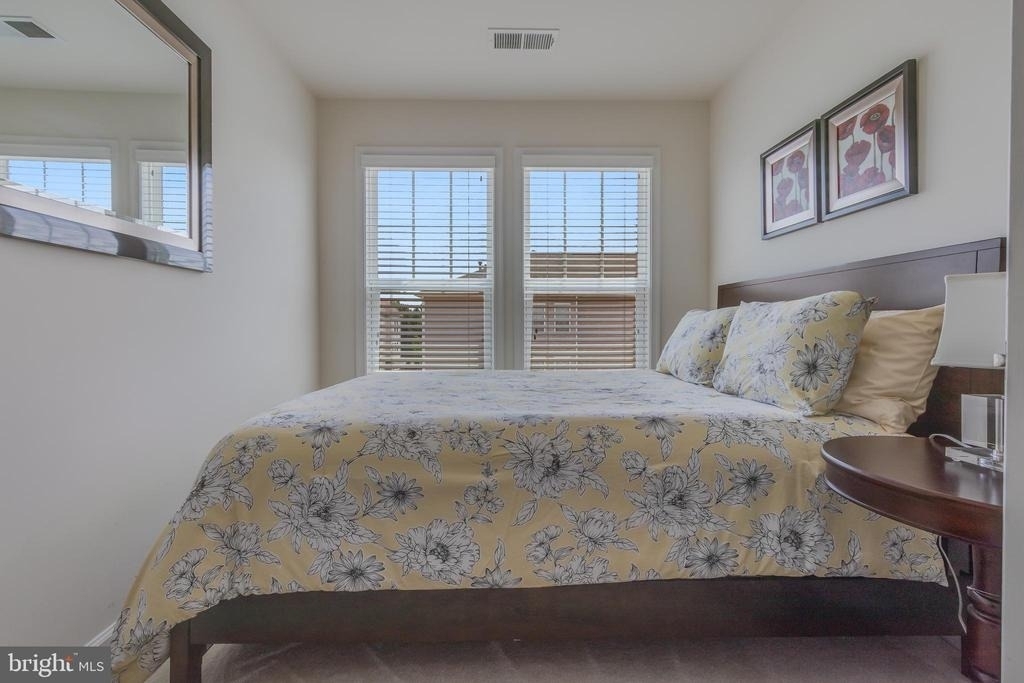 43284 Novi Terrace - Photo 17