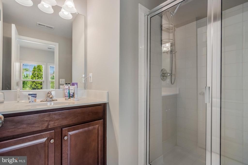 43284 Novi Terrace - Photo 22