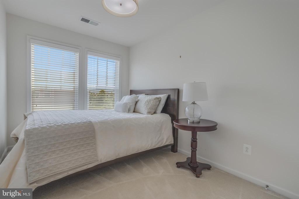 43284 Novi Terrace - Photo 19