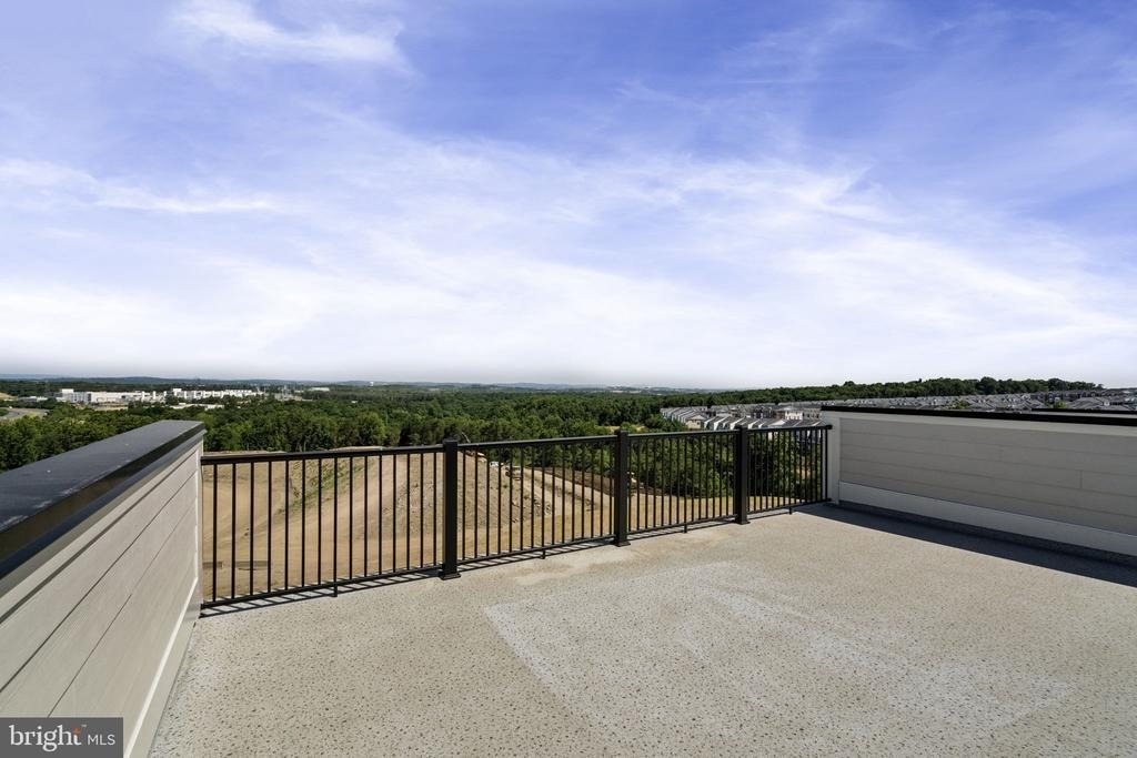 20799 Lamlash Terrace - Photo 27