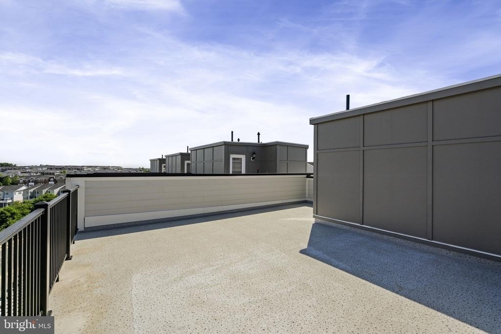 20799 Lamlash Terrace - Photo 28