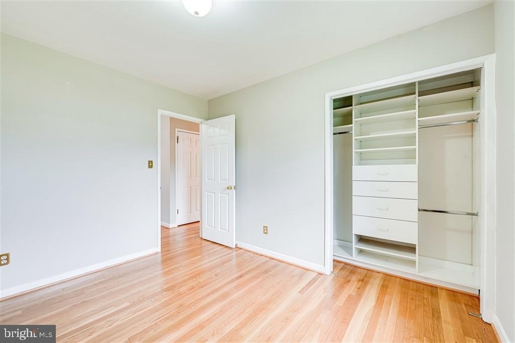 1934 Mcfall Street - Photo 2