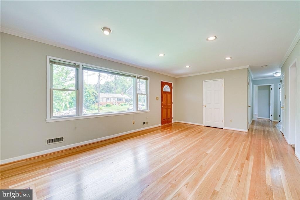 1934 Mcfall Street - Photo 5