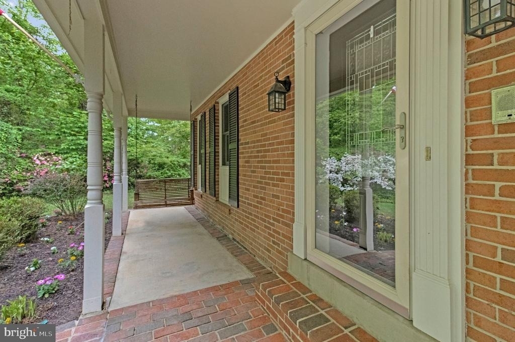 4329 Mount Vernon Memorial Highway - Photo 3