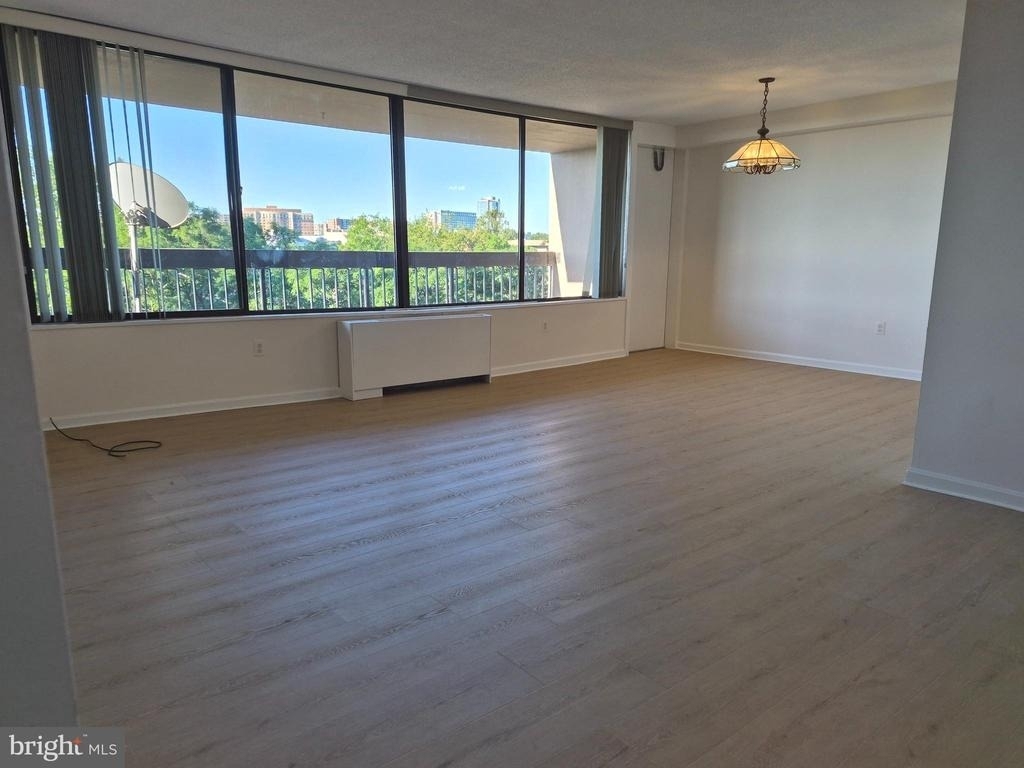 3705 S George Mason Drive - Photo 2