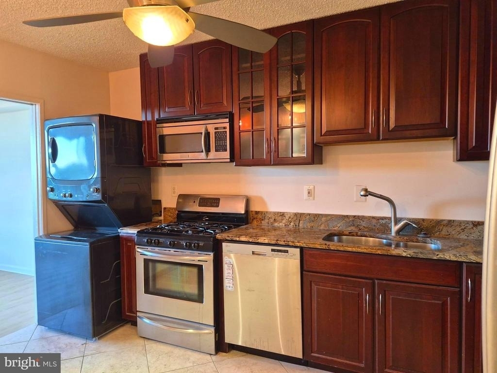 3705 S George Mason Drive - Photo 7