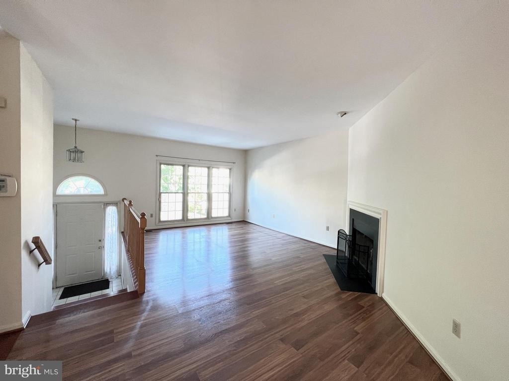 2134 Kings Garden Way - Photo 3