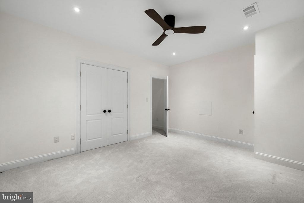 1256 New Bedford Lane - Photo 94