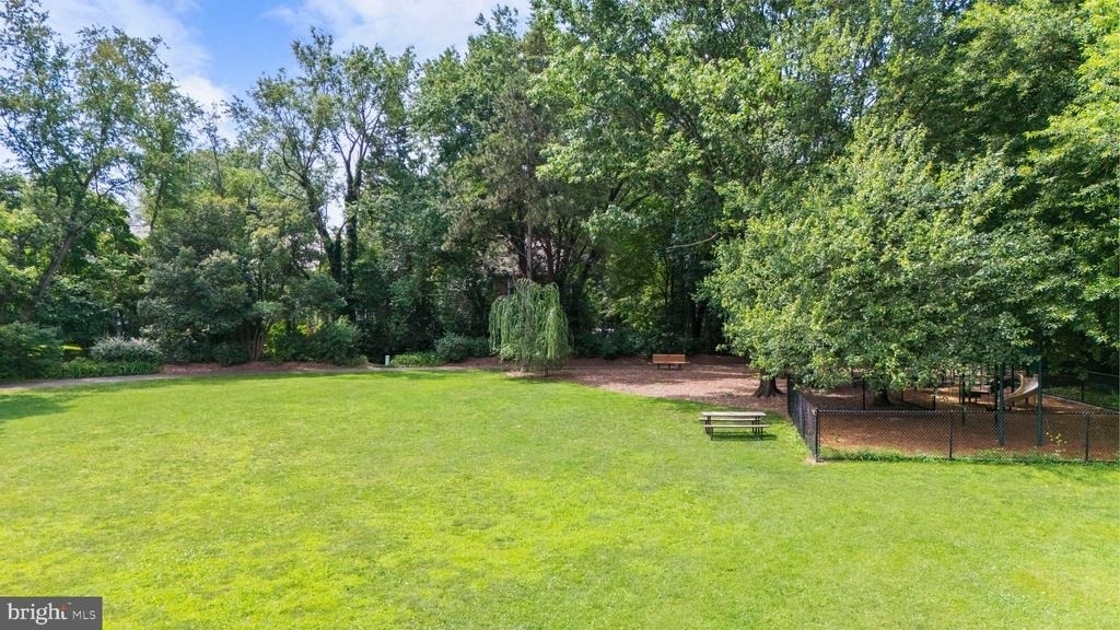 2137 Whisper Way - Photo 28