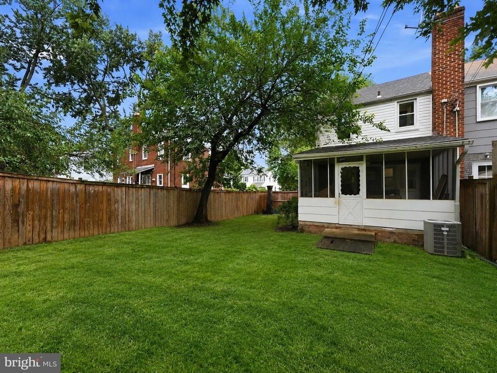 5935 Williamsburg Road - Photo 13