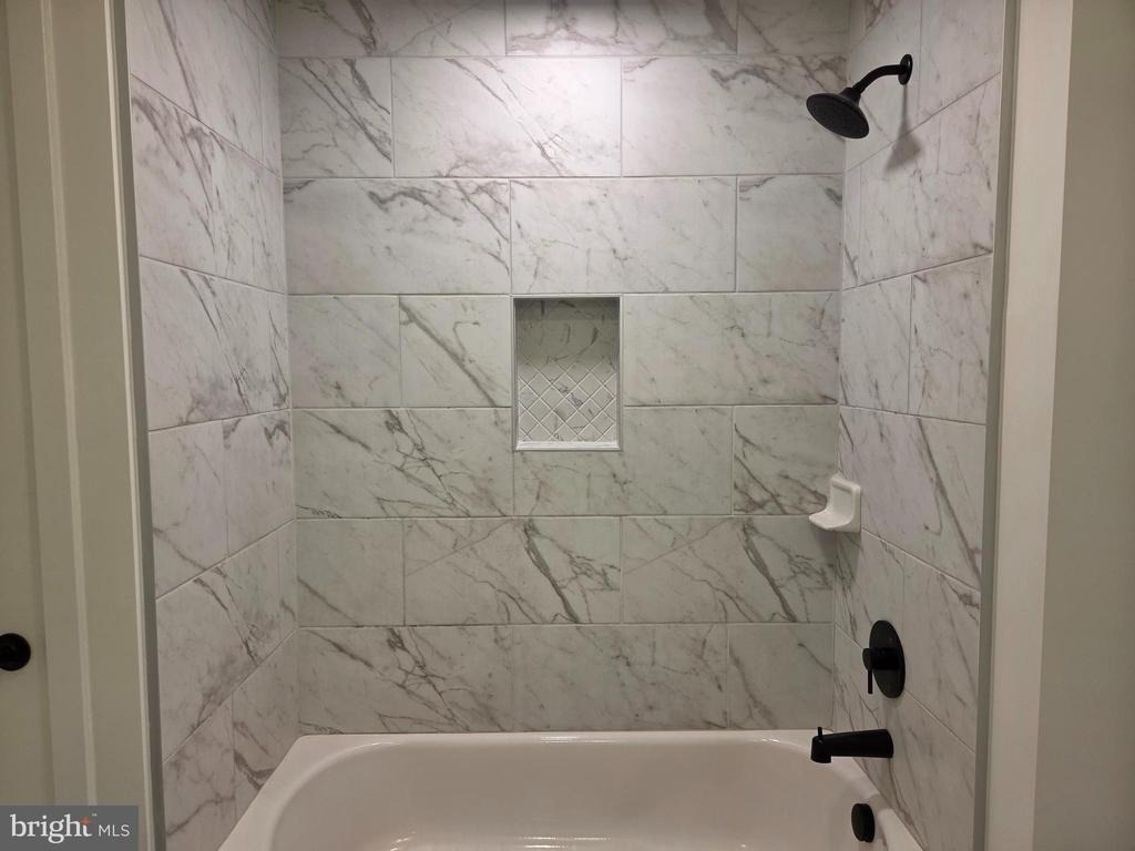 102 Hanover Street - Photo 14