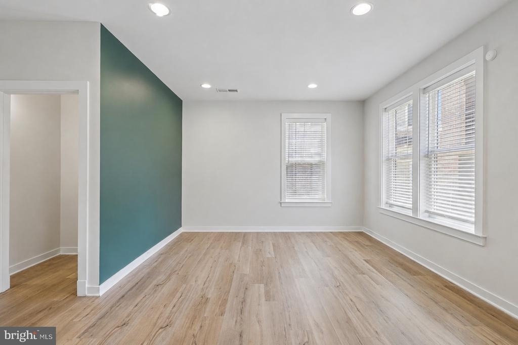 283 Willis Street - Photo 33