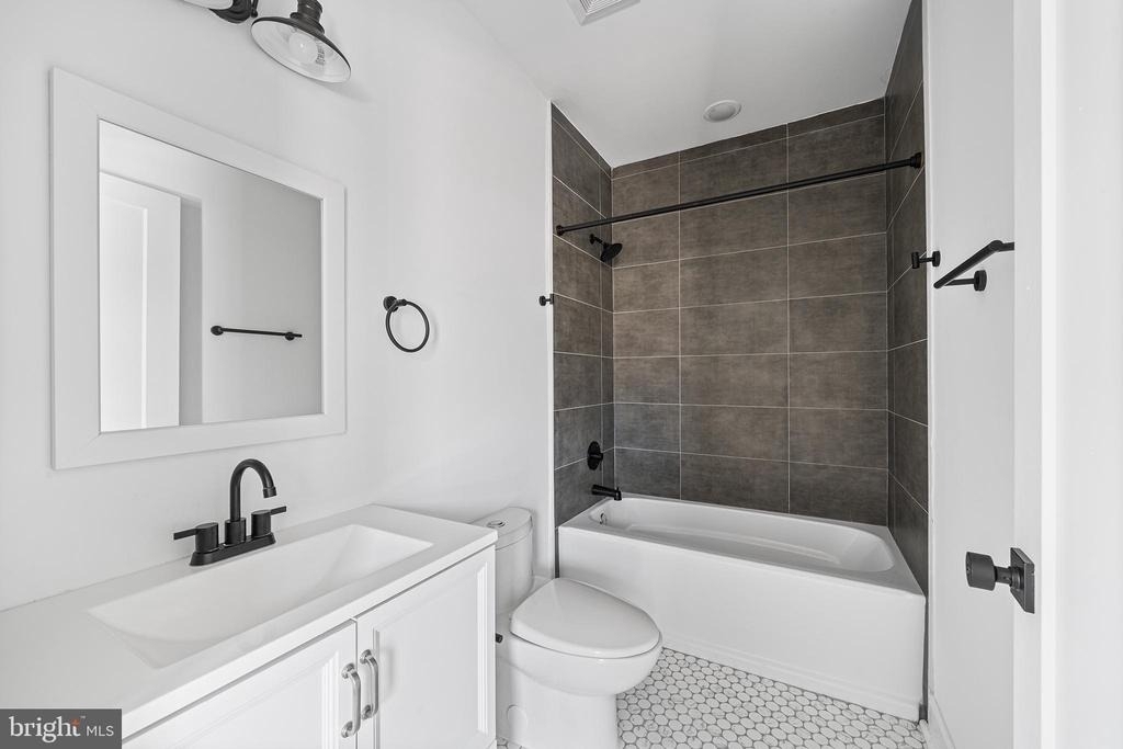 1614 Ridge Avenue - Photo 11