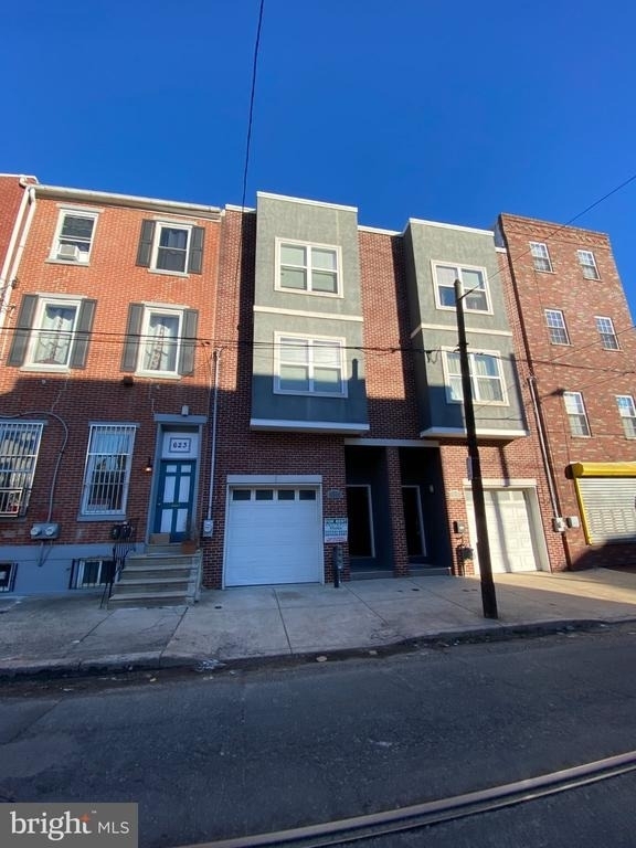 621 12th Street - Photo 0