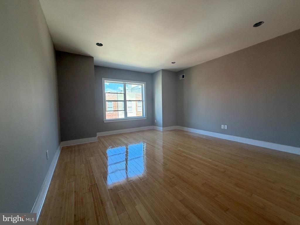 621 12th Street - Photo 11