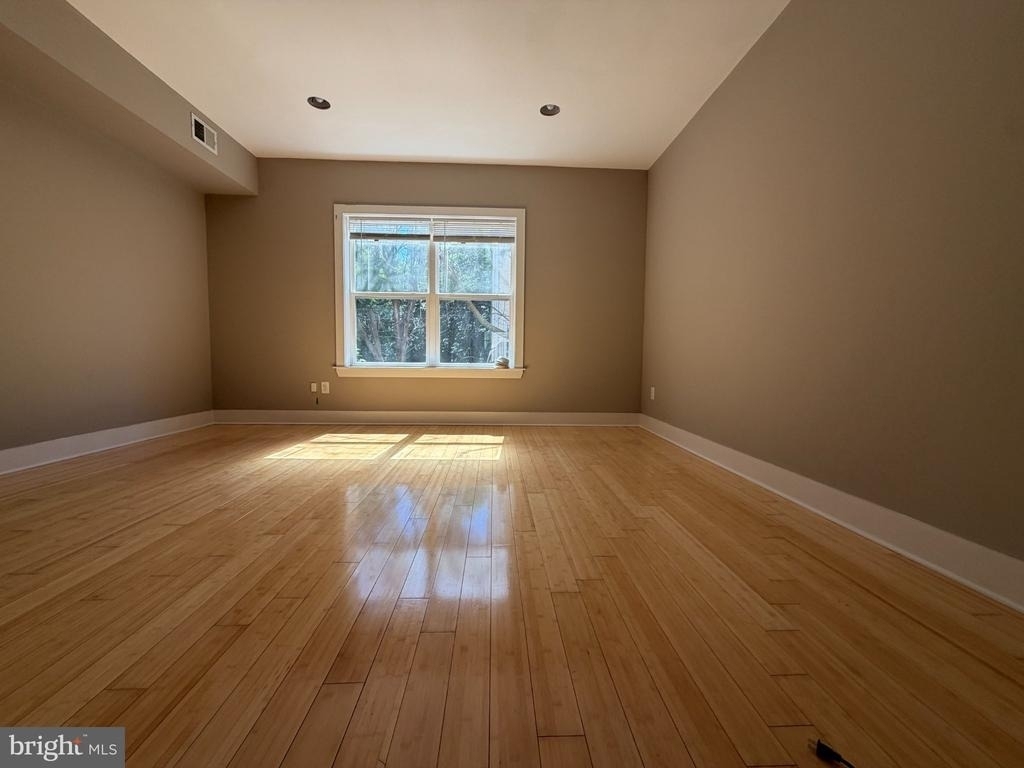621 12th Street - Photo 6