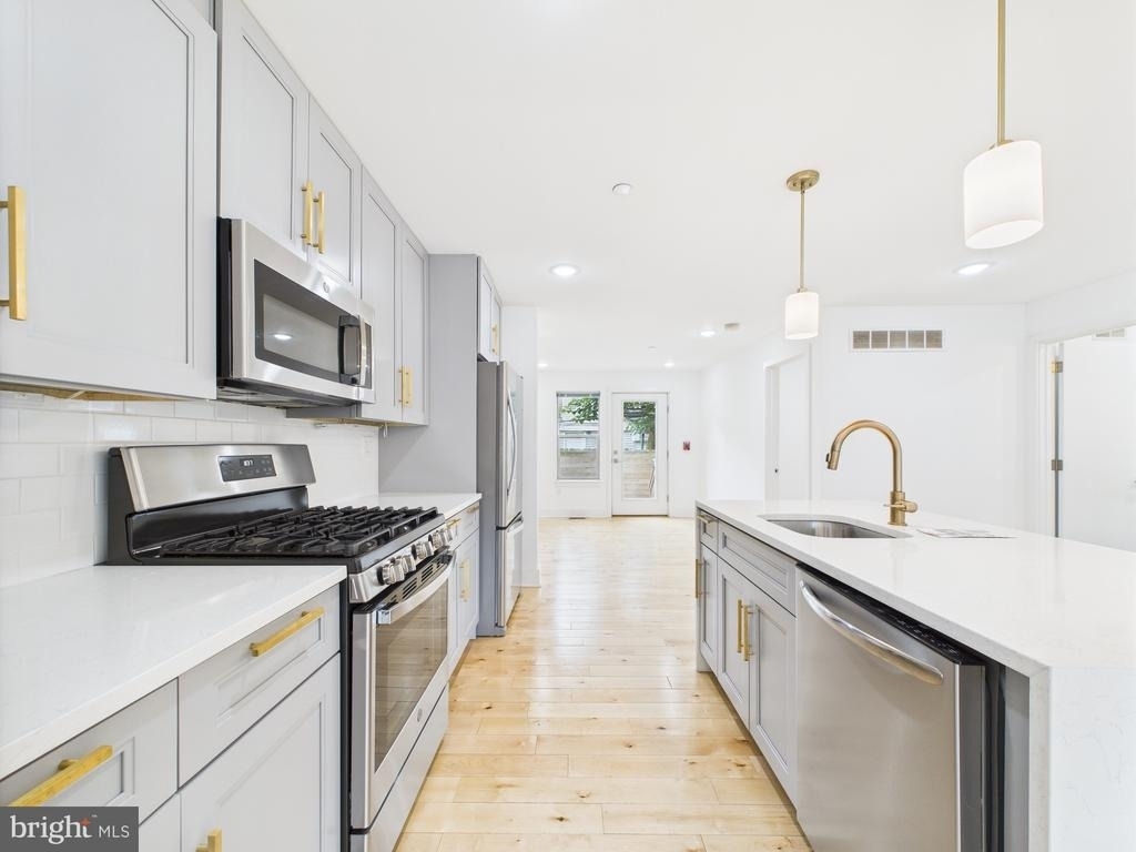 2646 Manton Street - Photo 5