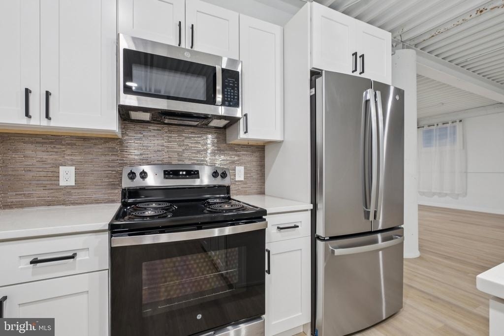 1116 N Bodine Street - Photo 4